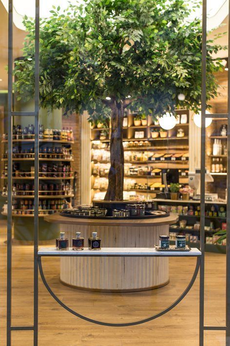 Nuts Shop Design Ideas, Deli Shop, Herbal Store, Grocery Store Design, Herb Shop, Retail Store Interior Design, Eco Store, Supermarket Design, Pharmacy Design