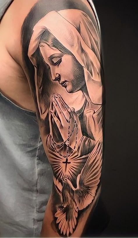 60+ Virgin Mary tattoo ideas: designs on different parts of the body in various styles with pain evaluation. Bonus: a detailed explanation of the meanings. St Mary Tattoo, Religous Tattoo, Mary Tattoos, Christus Tattoo, Mother Mary Tattoos, St Michael Tattoo, Mens Body Tattoos, Michael Tattoo, Tato Flash