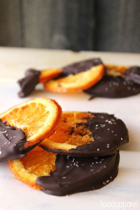 Candied Orange Slices, Candied Orange, Candied Orange Peel, Homemade Candy, Candied Fruit, Slices Recipes, Gourmet Chocolate, Orange Recipes, Chocolate Orange