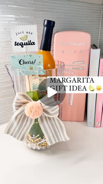 Shelby | Gift-in-a-Box Guide on Instagram: "We love a loophole 👏🏼  This “Just Add Tequila” gift makes the perfect unique Teacher Appreciation gift idea - OR a hostess gift, closing gift, birthday gift etc this summer   Put your favorite margarita making ingredients in a pitcher, add a gift card for them to pick out their liquor of choice and voilà  *Comment SUPPLIES for everything I used to put this gift together 🍋‍🟩☀️  #diy #teacherappreciationweek #teacherappreciation #giftcardholder #diygifts #diygift #giftbaskets #giftbasket #margarita #teachergift #teachergifts #teachergiftideas #momdiy #howto #teachersofinstagram #teachersofinsta #targetfinds" Margarita Christmas Gift, Margarita Teacher Gift, Gifts For Margarita Lovers, Pitcher Gift Basket Ideas, Margarita Gift Basket Ideas Diy, Margarita Basket Ideas Gift, Margarita Gift Ideas, Summer Hostess Gift Ideas, Margarita Basket Ideas