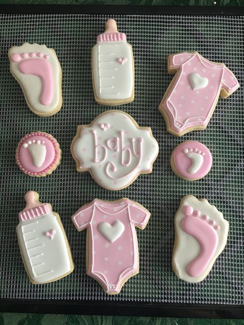 Baby Shower Sweet Treats, Cookies For Baby Shower Girl, Baby Girl Cookies For Showers, Baby Bottle Cookies Decorated, Baby Girl Cookies Decorated, Baby Onesie Cookies, Onesie Cookies Decorated, Pink Baby Shower Cookies, Baby Girl Sugar Cookies