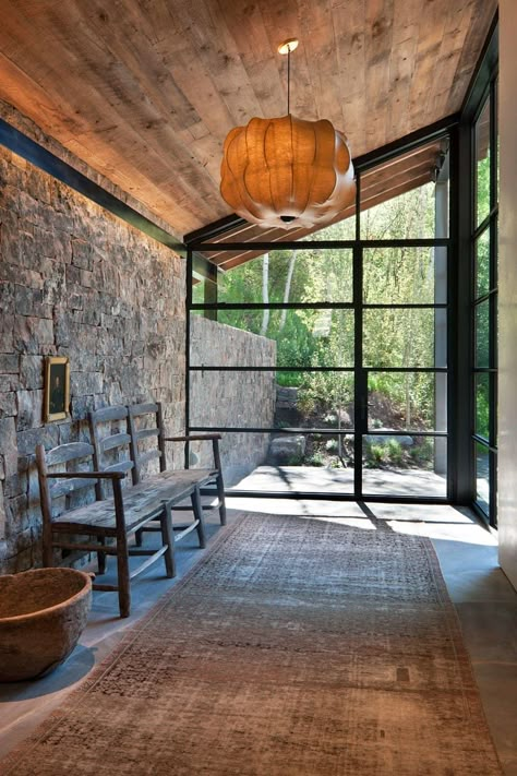 Inspiration from this Aspen Artist House / Miller Architects Colorado Mountain Homes, Modern Mountain Home, Modern Mountain, Luxe Interiors, Artist House, Stone Walls, Design Hotel, Mountain Home, Mountain House