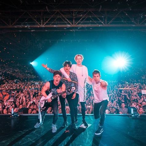 Thanks for making our fourth U.K. Tour THIS MUCH fun. It truly means the world to us.the vamps Vamps Concert, The Vamps Concert, Brad The Vamps, Meet The Vamps, Vamps Band, Bradley The Vamps, Tristan Evans, Connor Ball, James Mcvey