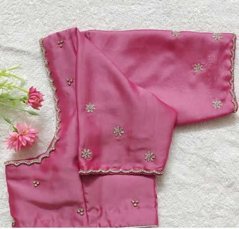 Maggam Work Blouse Designs Latest Simple Half Hands, Theard Work Blouse Designs Simple, Silk Blouse Simple Embroidery, Simple Work Blouses Maggam, Blavuj Work Design, Simple Work On Blouse Designs, Very Simple Maggam Work Designs, Simple Tread Works For Blouse, Maggam Works Simple