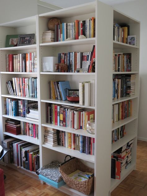 Use book case to create closet space Bookcase Room Divider Ideas, Bedroom Dividers, Kallax Room Divider, Ikea Room Divider, Divider Bookcase, Bedroom Divider, Bookshelf Room Divider, Sliding Room Divider, Room Divider Decor