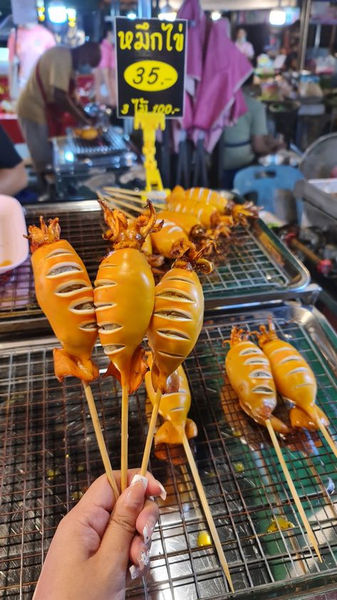 Thailand Food Street, Thailand Aesthetic Food, Villages Aesthetic, Thailand Street Food, Taiwan Street Food, Bangkok Street Food, Street Food Thailand, Healthy Food Activities, Thailand Street