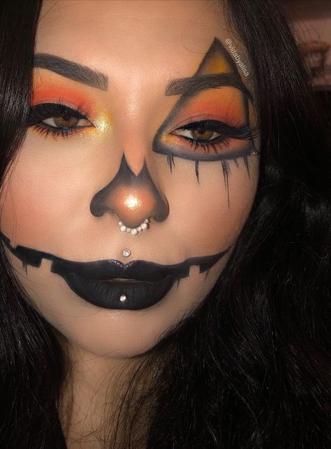 Jack O Lantern Halloween Makeup, Half Pumpkin Halloween Makeup, Halloween Makeup Jack O Lantern, Halloween Makeup For Moms, Cute Halloween Makeup Looks Easy Pumpkin, Pumpkin Faces Makeup, Halloween Makeup Easy Pumpkin, Makeup Ideas Hollowen, Diy Pumpkin Makeup