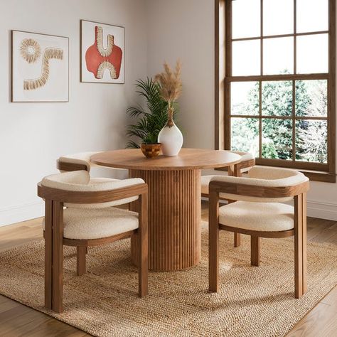 4 Seater Round Dining Table, France Apartment, Booth Seating In Kitchen, Circle Dining Table, 4 Seater Dining Table, Dining Table Design Modern, Scandinavian Dining Room, Round Table And Chairs, Round Kitchen Table