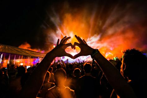 Concert Poster Ideas, Best Ringtones, Red And Black Background, Brand Activations, Electro Music, Summer Music Festivals, Mumbai City, Edm Rave, Festival Music