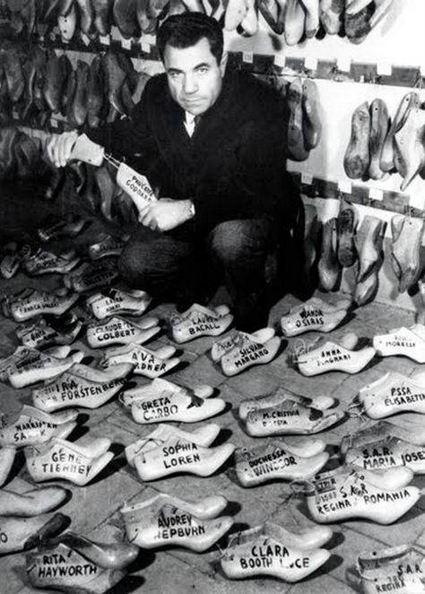 Salvatore Ferragamo with the lasts of some of his most notable customers. Stars D'hollywood, Greta Garbo, Personalized Shoes, Italian Shoes, Va Va Voom, Ferragamo Shoes, Florence Italy, Hollywood Stars, Italian Style