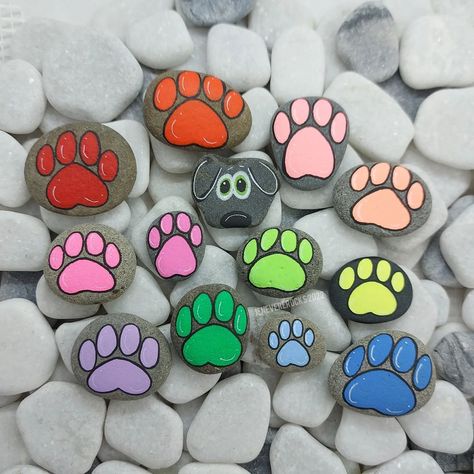 Zebra Painted Rocks, Dog Rocks Painting, Neon Rock Painting, Pet Rocks Ideas, Dog Painted Rocks Ideas, Dog Rock Painting Ideas, Dog Painted Rocks, Animal Rock Painting Ideas, Sensory Park