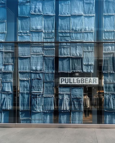 Denim Visual Merchandising, Denim Window Display, Bold Office, Denim Wall, Denim Display, Store Front Windows, Magazine Design Cover, Commercial And Office Architecture, Store Experience