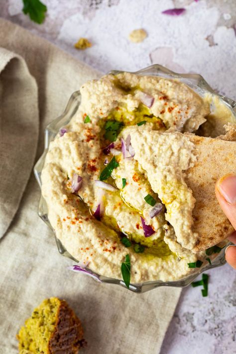 Vegan Baba Ganoush - is an oil-free, wfpb, creamy Lebanese dip made from roasted eggplants that is great as a party snack or appetizer. Authentic Baba Ganoush Recipe, Best Baba Ganoush Recipe, Easy Baba Ganoush Recipe, Baba Ganoush Recipe, Oven Roasted Eggplant, Pane Pita, Lebanese Garlic Sauce, Babaganoush Recipe, Roasted Eggplant Dip