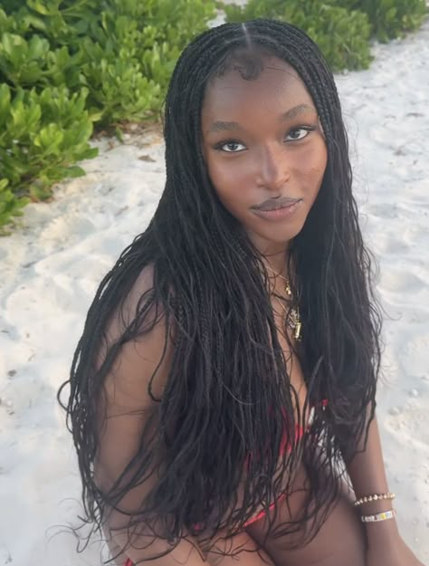 Prom Hair Black Women Braids, 2000s Braid Hairstyles Black Women, Straight Boho Knotless Braids, Straight Goddess Braids, Nara Smith Braids, Beach Wave Braids, Beach Box Braids, Pic And Drop Braids, Knowles’s Braids