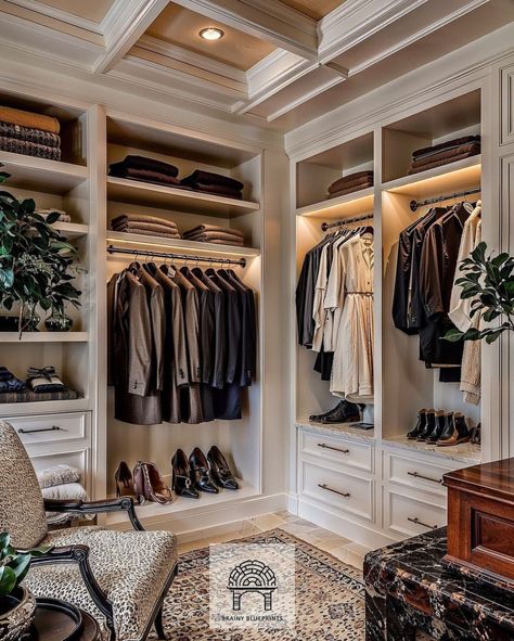 Closet For Dresses, Luxury Master Closet, Bougie Closet, Wardrobe Systems, Dream Closet Design, Large Wardrobes, Beautiful Closets, California Closets, Closet Room