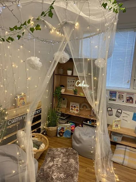 Baby Room Indoor and Outdoor Set-Up Ideas for Early Years Settings Early Years Sensory Room, Small Home Childcare Room Ideas, Classroom Room Ideas, Cosy Corner Classroom, Cosy Areas Early Years, Nursery Sleep Room Ideas Childcare, Early Years Baby Room Ideas, School Nurture Room Ideas, Sensory Area Eyfs