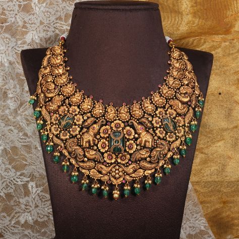 Buy this exclusive jewellery piece from Pooja Jewellers. For more queries contact :- 8125337926 or visit our store at : pooja jewellers, Ameerpet, Hyderabad #diamondjewellery #customizejewellery #bridalcollection #southindianjewellery #specialjewellery #handcraftedjewellery #designedbyexperts #diamond Gold Chockers, Nakshi Jewellery, Necklace Set Indian Bridal Jewelry, Gold Jewelry Prom, Silver Payal, Temple Jewelry Necklace, Bridal Necklace Designs, Gold Jewels Design, Antique Necklaces Design