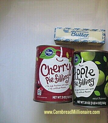 Cherry Apple Dump Cake, Cake Cornbread, Real Whipped Cream, Cherry Dump Cake Recipe, Apple Dump Cake Recipe, Pineapple Dump Cake, Apple Crumble Cake, Apple Dump Cake, Cherry Crisp