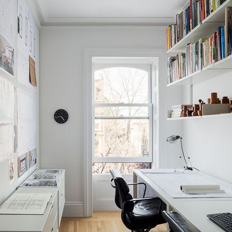 Small and narrow home office and study design with Scandinavian style - Decoist Home Office Design Layout, Brownstone Interiors, Scandinavian Style Home, Brooklyn Brownstone, Study Design, Office Layout, Office Library, Workspace Inspiration, Office Designs