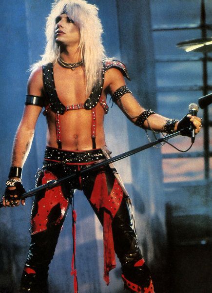 Vince Neil - Looks that Kill video Vestiti In Jeans, Motley Crue Nikki Sixx, 80s Hair Metal, 80s Rocker, Shout At The Devil, Hair Metal Bands, 80s Hair Bands, Vince Neil, Motley Crüe