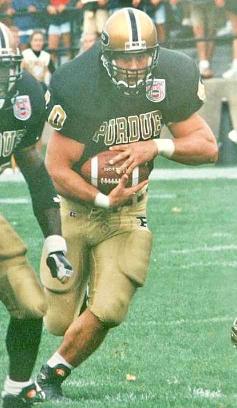 Mike Alstott, Purdue Football, Football Pads, Football Aesthetic, Draft Day, Texas Longhorns Football, College Football Players, Longhorns Football, Nfl Football Players