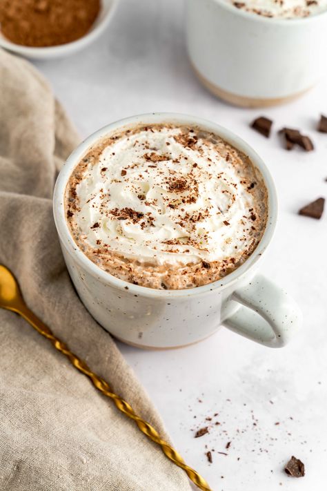 This velvety Cacao Latte is a creamy delight that’s dairy-free and so easy to make! Whether you’re looking to balance your hormones, cut back on caffeine or are simply seeking a healthier alternative, this rich and indulgent drink is your ticket to a rich and cozy chocolatey escape. Cacao Hot Chocolate, Cacao Latte, Pretty Bowls, Vegan Latte, Healthy Hot Chocolate, Hot Drinks Recipes, Balance Your Hormones, Snacks Easy, Yummy Meals