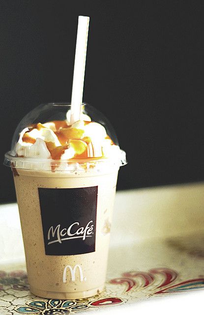 This has become a weakness! McDonald's Caramel Frappe. Mcdonalds Caramel Frappe Recipe, Frappe Recipe Mcdonalds, Frappachino Recipe, Mcdonalds Caramel Frappe, Carmel Frappe, Caramel Frappe Recipe, Mcdonalds Recipes, Caramel Frappe, Caramel Cappuccino