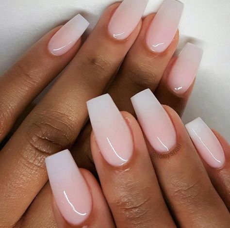 Unghie Sfumate, French Pedicure, Milky Nails, Simple Acrylic Nails, Makijaż Smokey Eye, Acrylic Nails Coffin Short, Summer Acrylic Nails, Short Acrylic Nails Designs, Beautiful Nail Designs