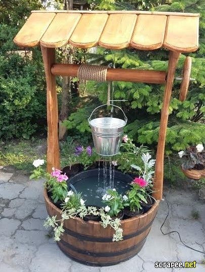 Wishing Well Garden, Diy Wishing Wells, Creative Garden Decor, Diy Garden Fountains, Summer Mantle, Garden Cafe, Home Garden Design, Patio Decorating Ideas On A Budget, Patio Decorating Ideas