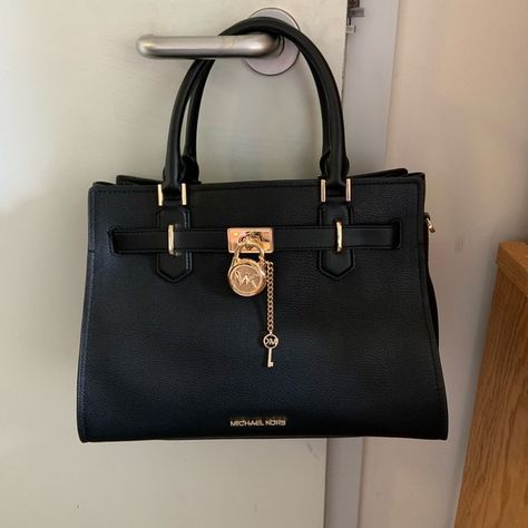 Michael Kors Hamilton medium leather satchel (black) Handbags Handmade, Barrel Jeans, Leather Handbags Handmade, Crossbody Satchel, Leather Satchel Handbags, Leather Handbags Women, Purse For Women, Cute Handbags, Handbags Women