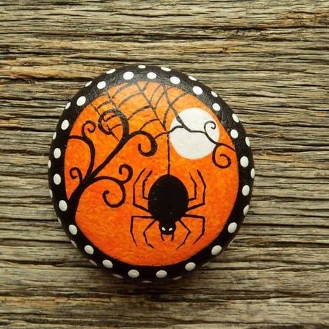 Halloween Spider Painted Rock by Debbie Hay Halloween Pottery, Fall Rock, Etsy Halloween, Garden Rock Art, Painted Rock Animals, Halloween Rocks, Painted Rocks Craft, Painted Rocks Diy, Rock Painting Patterns