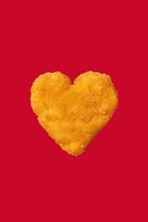 Entry deadline for the 2021 Tyson’s – #NuggetBouquetContest is Feb 17, 2021. Create your best chicken nugget bouquet. This Valentine’s Day, Say It with Nuggets™. Starting February 1st, sweethearts can enter Tyson’s #NuggetBouquetContest by creating their best chicken nugget arrangement and sharing a photo of it on social for a chance to win limited-edition Tyson Nuggets of Love. One lucky winner will receive nuggets for a year and $5K for a romantic staycation. Nugget Bouquet, Chicken Nuggets Aesthetic, Nugget Wallpaper, Chicken Nugget Bouquet, Burnt Chicken Nugget, Slay Funny, Fish Nuggets, No Thoughts Head Empty, Theme Nights