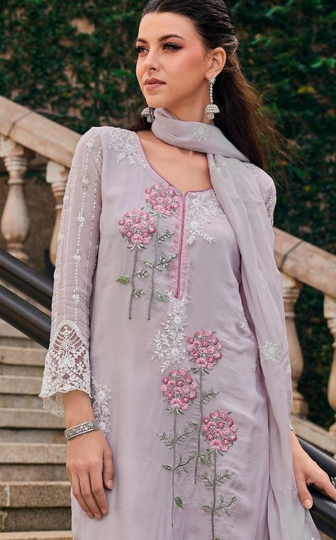 Pakistani Salwar Suit, Party Wear Salwar Kameez, Party Wear Salwar, Salwar Suits Party Wear, Readymade Salwar Kameez, Pakistani Salwar, Salwar Suits Online, Readymade Saree, Designer Salwar Suits