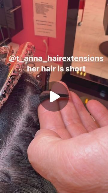 T-ANNA HAIR EXTENSIONS on Instagram: "🔴 𝐎𝐮𝐫 Korean hand 𝐛𝐫𝐚𝐢𝐝𝐞𝐝 𝐡𝐚𝐢𝐫 𝐭𝐞𝐜𝐡𝐧𝐢𝐪𝐮𝐞 𝐢𝐧𝐭𝐞𝐠𝐫𝐚𝐭𝐞𝐬 𝐲𝐨𝐮𝐫 𝐨𝐰𝐧 𝐡𝐚𝐢𝐫 𝐰𝐢𝐭𝐡𝐨𝐮𝐭 𝐠𝐥𝐮𝐞, 𝐛𝐞𝐚𝐝𝐬 𝐨𝐫 𝐭𝐢𝐠𝐡𝐭 𝐛𝐫𝐚𝐢𝐝𝐬. 𝐀 𝐯𝐞𝐫𝐲 𝐩𝐚𝐢𝐧𝐥𝐞𝐬𝐬 𝐩𝐫𝐨𝐜𝐞𝐬𝐬 𝐭𝐡𝐚𝐭 𝐝𝐨𝐞𝐬𝐧’𝐭 𝐲𝐚𝐧𝐤 𝐨𝐫 𝐩𝐮𝐥𝐥 𝐲𝐨𝐮𝐫 𝐨𝐰𝐧 𝐡𝐚𝐢𝐫 𝐨𝐮𝐭. 𝐀𝐥𝐥 𝐨𝐮𝐭 𝐡𝐚𝐢𝐫 𝐚𝐫𝐞 𝟏𝟎𝟎% 𝐡𝐮𝐦𝐚𝐧 𝐡𝐚𝐢𝐫. 𝐄𝐚𝐬𝐲 𝐭𝐨 𝐦𝐚𝐧𝐚𝐠𝐞, 𝐬𝐞𝐚𝐦𝐥𝐞𝐬𝐬 𝐚𝐧𝐝 𝐟𝐞𝐞𝐥𝐬 𝐚𝐧𝐝 𝐥𝐨𝐨𝐤𝐬 𝐥𝐢𝐤𝐞 𝐲𝐨𝐮𝐫 𝐨𝐰𝐧 𝐡𝐚𝐢𝐫. 𝐖𝐡𝐞𝐭𝐡𝐞𝐫 𝐲𝐨𝐮 𝐰𝐚𝐧𝐭 𝐭𝐨 𝐚𝐝𝐝 𝐥𝐞𝐧𝐠𝐭𝐡 𝐨𝐫 𝐚𝐝𝐝 𝐯𝐨𝐥𝐮𝐦𝐞, 𝐜𝐨𝐦𝐞 𝐛𝐨𝐨𝐤 𝐲𝐨𝐮𝐫 𝐚𝐩𝐩𝐨𝐢𝐧𝐭𝐦𝐞𝐧𝐭 𝐭𝐨𝐝𝐚𝐲. ⠀ braid hair extensionsThis is a method of braiding 1mm thin and tying it with a rubber band. It’s easier to manage than other hair extensions. Brazilian Knots, Nano Hair Extensions, Glue In Hair Extensions, Hair Extensions Tutorial, Anna Hair, Tight Braids, Hair Extensions For Short Hair, Hair Extentions, Hair Techniques