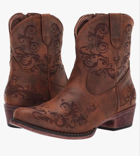 Short Cowgirl Boots, Cowboy Boots Vintage, Short Cowboy Boots, Nautical Knots, East Berlin, Fashionable Snow Boots, Boots Vintage, Western Booties, Western Chic