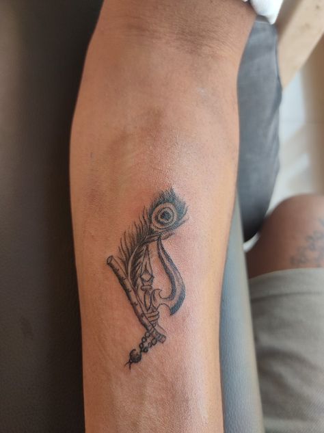 Shiva Vishnu Tattoo, Shiv And Krishna Together Tattoo, Krishna Shiva Tattoo, Shiv Krishna Tattoo, Shiva And Krishna Tattoo, Krishna Related Tattoo, Lord Krishna Tattoo Design, Shiva And Krishna, Shiv Ji Tattoo