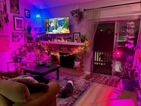 My apartment livingroom decorated in a bohemian style. I have collected stuff over the years but many, or look-a-likes can be found online!   #boho #bohemian #apartment #apartmentdecorinspiration #apartmentgoals #apartmentdecor #bohochic #boholivingroom #bohoapartment #hippiehomedecor #hippie #austin #plants #planting #art #home #homemade #homedesign #homefinds #bohobedroom #bohemianbedroom #plantdecor #indoorplants #hippieart #livingroomrug #bedroomrug #bedroomideas #livingroomideas #bedroomdesign #livingroomdesign #livingroomdecor #houseplant Lesbian Living Room, Vibey Living Room Aesthetic, Spiritual Apartment, Trippy Living Room, Trippy Living Room Ideas, Trippy Apartment, Apartment Livingroom, Living Room Decor Boho, Bohemian Apartment