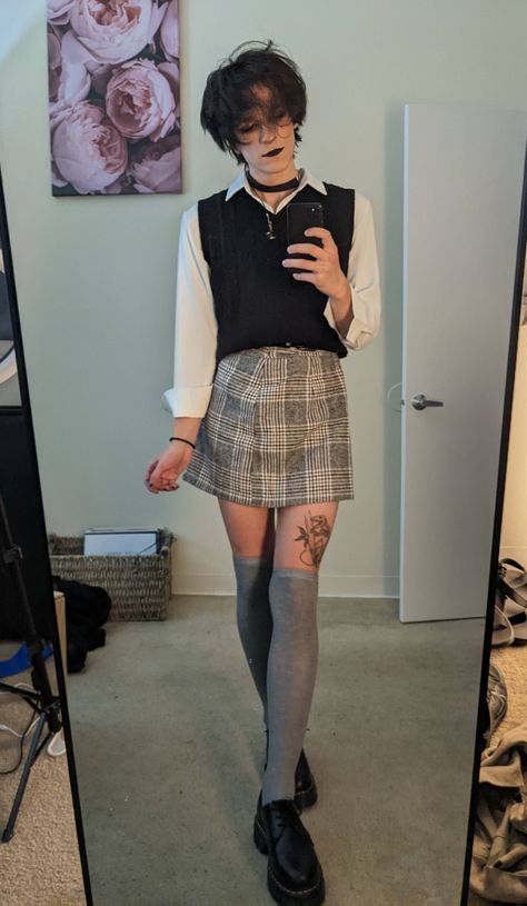 alternative | gnc | nonbinary | transfem | androgynous | fashion Nonbinary Date Outfit, Enby Outfits Skirt, Trans Feminine Outfits, Alternative Fashion Nonbinary, Transfem Outfit Ideas, Fem Enby Outfits, Cute Nonbinary Outfits, Nonbinary Femme Fashion, Genderqueer Fashion Androgynous Style