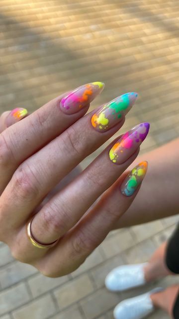 Rainbow Nail Art Designs, Rainbow Nails Design, Rainbow Nail Art, Neon Acrylic Nails, Unghie Sfumate, Nails Art Designs, Art Designs Ideas, Colorful Nail, Rainbow Nails