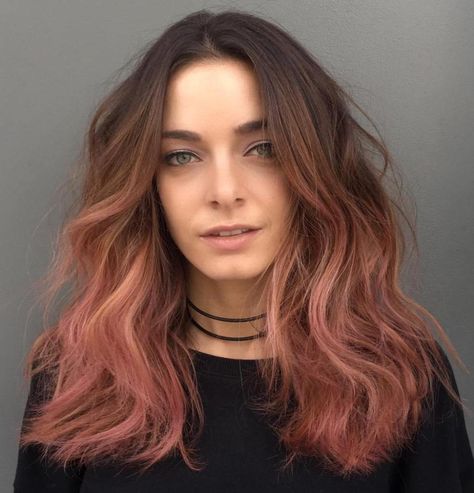 Rose Gold Ombre Hair Gold Ombre Hair, Rose Gold Hair Ombre, Gold Balayage, Rose Gold Balayage, Light Pink Hair, Gold Hair Colors, Hair Color Rose Gold, Brown Ombre Hair, Gold Ombre