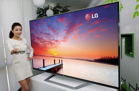 a real beauty!!! LG Ultra Def TV 84 inch...the biggest tv ever 8k Tv, Lg Tvs, Haikou, Flat Panel Tv, 4k Tv, Galaxy Note 3, Tech Toys, Future Tech, Tv Led