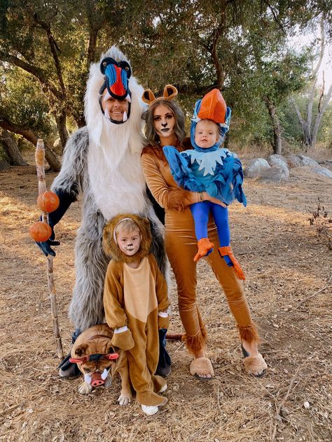 Top San Diego blogger, Navy Grace, loves to dress up her entire family every Halloween. Come find inspiration with these Family Costumes. Family Costume Theme Ideas, Lion Family Halloween Costume, Family Of Six Halloween Costumes, Baby Lion Costume Family, Epic Family Halloween Costumes, Family Of 3 Halloween Costumes Disney, Lion King Halloween Costume Family, Lion Family Costume, Family Hollowed Costumes