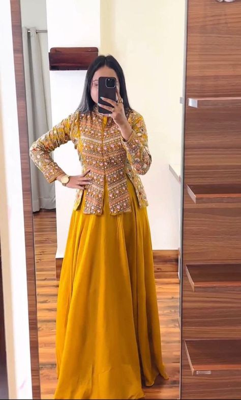 Dress For Haldi Function, Top With Sharara, Haldi Dress Ideas, Designer Crop Top, Haldi Dress, Haldi Outfits, Trendy Outfits Indian, Simple Frocks, Lehenga Designs Simple