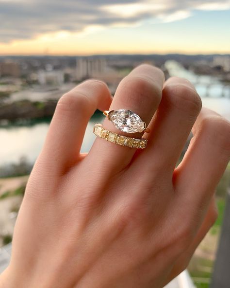 💥NEW💥 Ring alert🚨 Not your grandma’s bezel — we re calling it a “half bezel” even though it’s much less than half. The belly of your diamond is completely exposed in this ring so that you can see it from *ALL* angles... not just the top. Cheers to all you minimalists out there 🥂 (we paired it with a Fancy Yellow Radiant cur eternity band - can you dig it?!) Bezel Set Engagement Ring, Bridal Party Ideas, Half Bezel, Bezel Engagement Ring, Marquise Ring, Ring Inspo, Gorgeous Engagement Ring, Engagement Rings Marquise, Emerald Engagement Ring Cut