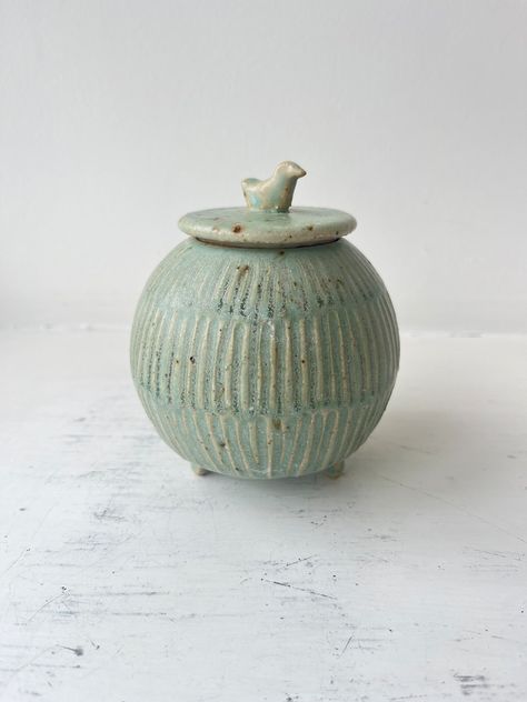 Danish ceramic jar container with lid. Handcrafted footed pottery jar decorated with carvings and a bird on lid. Perfect for jam or sugar. - Etsy 日本 Pots With Lids Pottery, Ceramic Pot With Lid, Ceramic Lidded Vessels, Danish Background, Lidded Jars Pottery, Jars Pottery, Pottery Pinch Pot, Pottery Jars, Pottery Pots