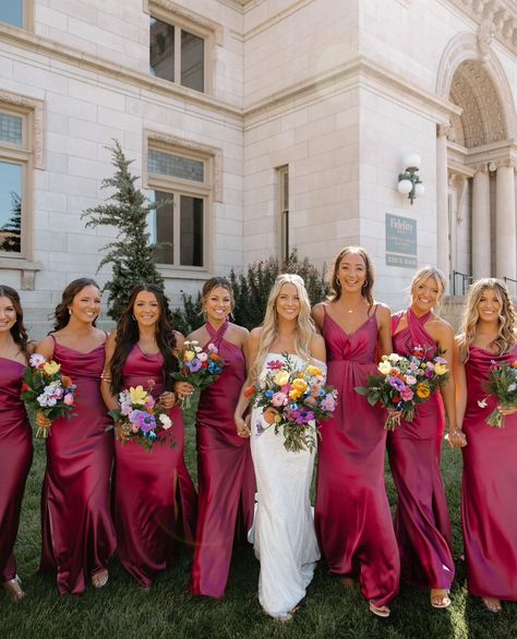 Bridesmaid Dresses Rustic, Magenta Bridesmaid Dresses, Rustic Bridesmaid Dresses, Rustic Bridesmaids, Magenta Wedding, Bridesmaid Dresses Simple, Bridesmaid Colors, Wedding Dress Guide, Perfect Dresses