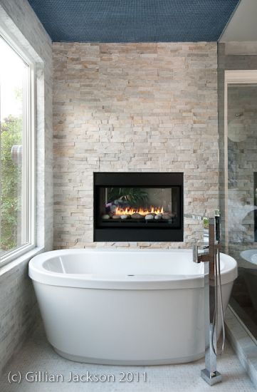 Fireplace In Shower Wall, Electric Fireplace In Master Bath, Fireplace Above Bathtub, Fireplace In Bathroom Wall, Accent Wall Behind Bathtub, Fireplace Bathtub, Feature Wall In Bathroom, Bathroom Fireplace Ideas, Bathroom With Fireplace