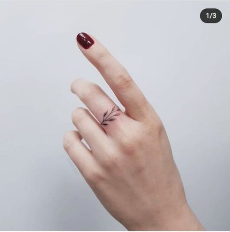 Flower Ring Tattoo, Unique Small Tattoo, Ring Tattoo, Ring Finger Tattoos, Big Feelings, Dream Catcher Tattoo, Ring Tattoos, Wedding Tattoos, Piercing Tattoo