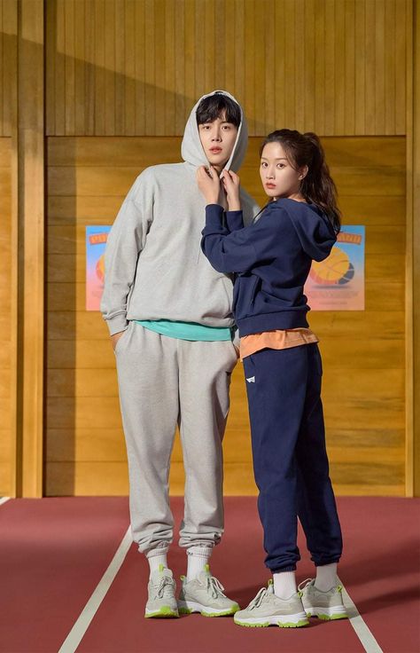 Welcome To Waikiki, Techno Outfit, Short Hair Tomboy, Moon Ga Young, Kim Seon Ho, Korean Couple, Kdrama Actors, 인물 사진, Korean Actress