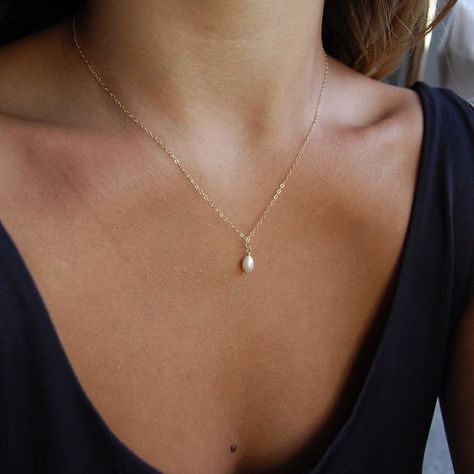 Estilo Hippie, Body Chains, Classy Jewelry, Freshwater Pearl Necklace, Jewelry Lookbook, Girly Jewelry, Freshwater Pearl Necklaces, Dream Jewelry, Jewelry Inspo